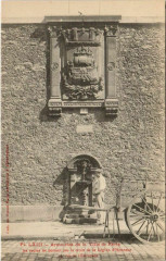 Paris 5e 14, rue de l'Estrapade Armoiries à Paris 5e