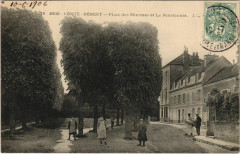 Brie-Comte-Robert Place des Minimes et le Pensionnat à Brie-Comte-Robert