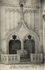 Saumur Eglise de N.-D. De Nantilly Fonts baptismaux à Saumur