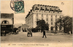 Lyon - La Gare Perrache et le Grand Hotel Terminus à Lyon