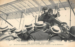 Aviation Les Aviateurs Militaires Arrivee Du Lieutenant Camermann Et Du Lieu