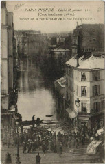 Carte postale ancienne Paris inondé - Aspect de la rue Gros et de la rue Boulainvilliers
                                                                     à Paris 16e
                                