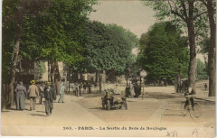La Sortie du Bois de Boulogne à Paris 16e