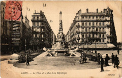 Lyon La Place et la Rue de la Republique à Lyon