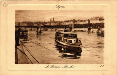 Lyon Le Bateau-Mouche à Lyon