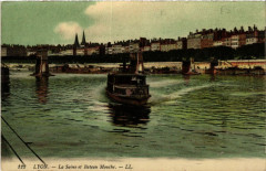 Lyon La Saone et Bateau-Mouche à Lyon