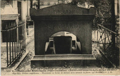 Carte postale ancienne Père-Lachaise - Bernhardt
                                                                     à Paris 20e
                                