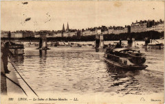Lyon La Saone et Bateau-Mouche à Lyon