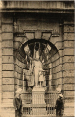 Lyon Monument du Chancelier Gerson Rue Saint-Paul à Lyon