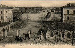Lyon vue générale de la caserne de la part dieu -
																					69000 Lyon
																			
