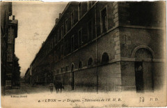 Lyon 2e Dragons Batiment de l'E. H. R. à Lyon