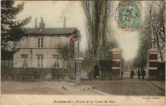 Pontcarre Entrée de la Ferme du Parc