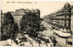 Lyon-Place de la Republique -
																					69000 Lyon
																			
