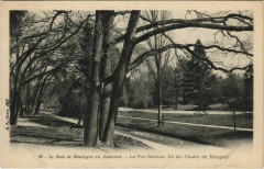 Carte postale ancienne Le Bois de Boulogne en Automne - Le Pré Catelan - Ile du Chalet de Bengali
                                                                     à Paris 16e
                                