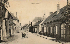 Arces Une Rue France -
													89 Yonne
												