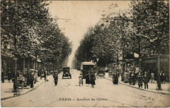 Avenue de Clichy à Paris 18e