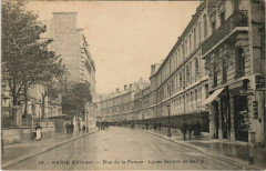 Carte postale ancienne Rue de la Pompe - Lycée Janson de Sailly
                                                                     à Paris 16e
                                