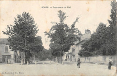Bourg Promenade Du Mail
