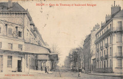 Dijon Gare Du Tramway Et Boulevard Sevigne à Dijon