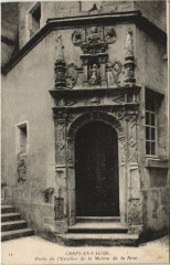 Crepy-en-Valois Porte de l'Escalier de la Maison de la Rose