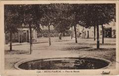 Neuilly-le-Real Place du Marche -
													03 Allier
												