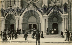 Sortie de messe à Nd de Nice