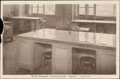 Carte postale, Ecole Normale d'Institutrice, Epinal, Laboratoire