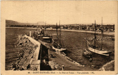 Saint-Raphael Le Port et Frejus-Vue générale