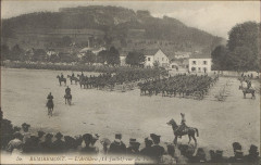 Carte postale, Remiremont, L'Artillerie (14 juillet) vue du Parm? -
													88 Vosges
												