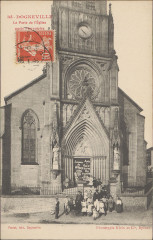 Carte postale, Dogneville, La Porte de l'Eglise après l'inventaire -
													88 Vosges
												