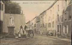 Carte postale, Mirecourt, Rue Villaume, Statue de Pierre Fourier -
													88 Vosges
												