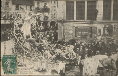 Carte postale, Remiremont, Cavalcade de Bienfaisance du 16 mai 1909, Char de Jeanne d'Arc
