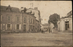 Carte postale, Thaon-les-Vosges, Avenue Thiers et le poste