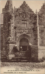 Ploumanach Perros-Guirec - Porte de l'Eglise de la Clarte à Perros-Guirec