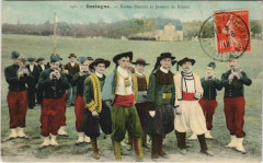 Bardes Bretons et Joneurs de Biniou France
