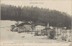 Carte postale, Martinprey (Vosges), L'Ancien Château et la Chapelle, Vue d'ensemble prise du Sud, En Hiver