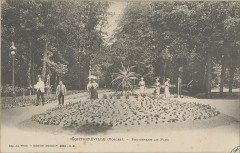 Carte postale, Contrexéville (Vosges), Promenade au parc