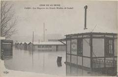 Carte postale ancienne Inondations 1910 Paris Les Magasins des Grands Moulins de Corbeil
                                                                     à Corbeil-Essonnes
                                