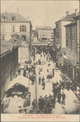 Carte postale, Epinal, La Rue de la Comédie pendant le Concours National de Musique -
													88 Vosges
												