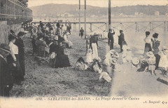 Sablettes Les Bains La Plage Devant Le Casino