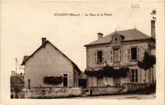 Saint-Loup - La Place de la Mairie