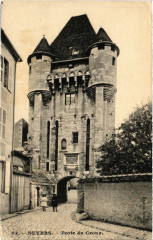 Nevers - Porte du Croux à Nevers