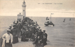 Le Treport Sur La Jetee