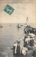 Le Treport Phare Et Jetee