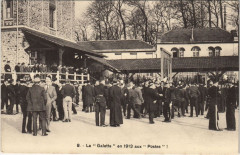 La Galette en 1913 aux Postes Versailles Ecole Sainte-Genevieve 8 -
																					78000 Versailles
																			