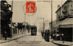 Gentilly La Rue de Montrouge. Arrivee du Tramway à Gentilly