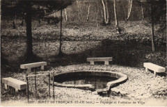 Foret de Troncais Paysage et Fontaine de Viljo -
													03 Allier
												