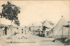 Camp de Sissonne Une allee de tentes à Sissonne