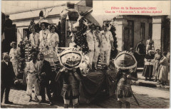 Troyes Fetes de la Bonneterie 1925 Char de l'Amourette à Troyes