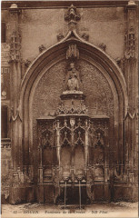 Rouen - Fontaine de la crosse à Rouen